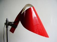 Rød stålampe