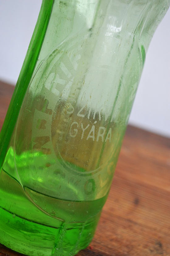 Grønne sodaflasker